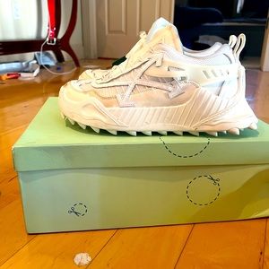 Off white odsy sneakers
